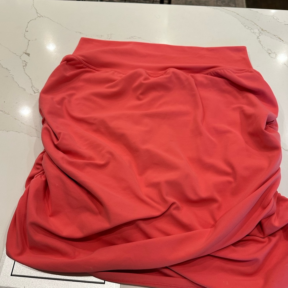 Athleta transcend skort skirt, corral, large